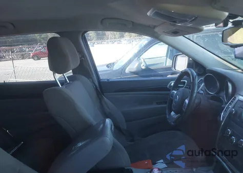 2013 Jeep Grand Cherokee Laredo from USA, damaged, VIN 1C4RJEAG4DC637006